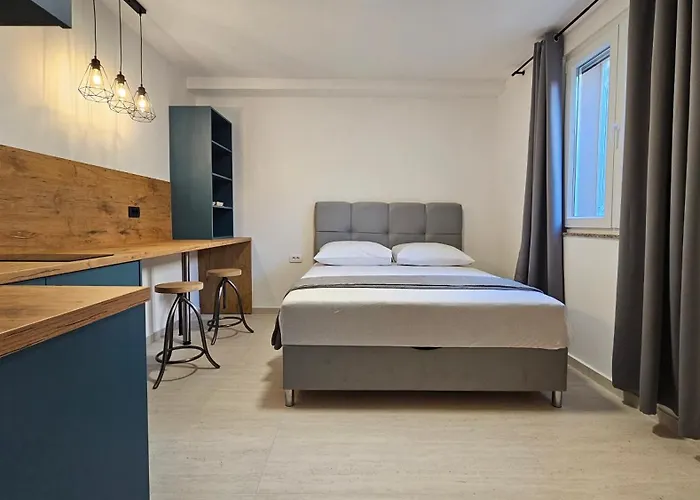 A - Cozy Place For Two Apartment